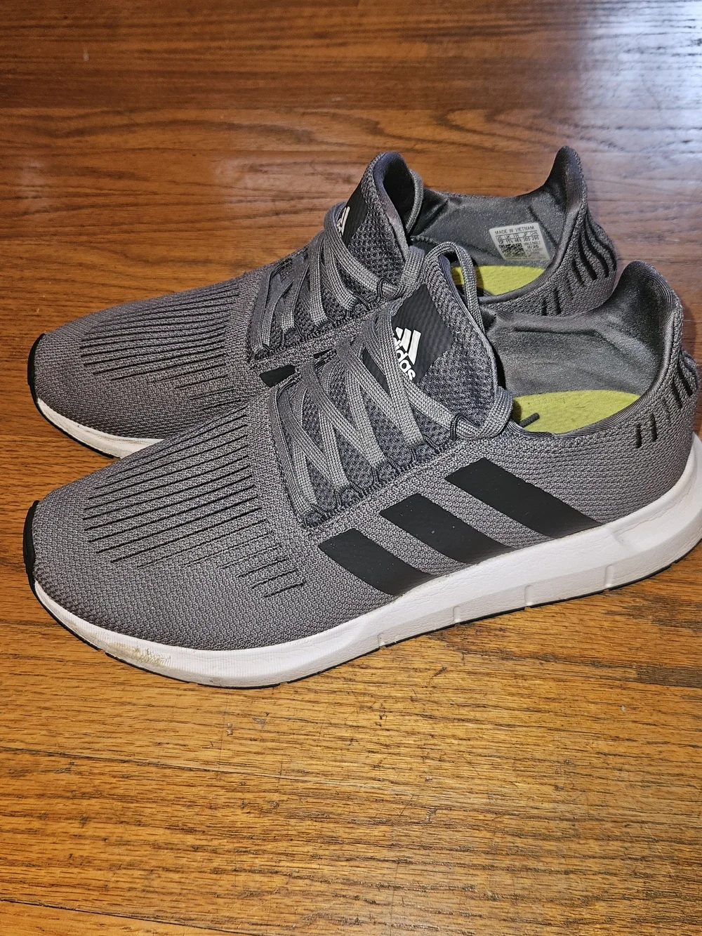Adidas Men's Gray Knit Athletic Sneakers